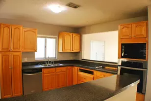 118 Dahlia Village Cir, Orlando, FL 32807 - Photo 3