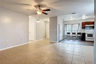 571 Hunter Cir, Kissimmee, FL 34758 - Photo 7