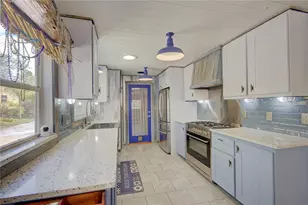 290 Mitnik Dr, Deltona, FL 32738 - Photo 9