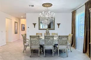 11383 Burgundy Dr, Venice, FL 34293 - Photo 9