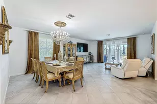 11383 Burgundy Dr, Venice, FL 34293 - Photo 7