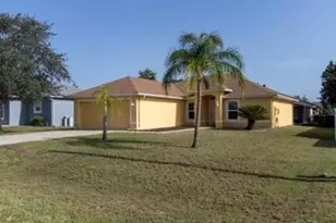 538 Lakeview Ct, Kissimmee, FL 34759 - Photo 3