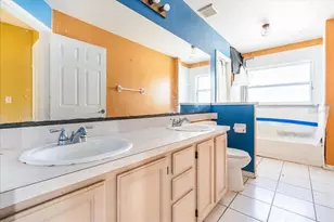 2621 Rolling Broak Dr, Orlando, FL 32837 - Photo 13