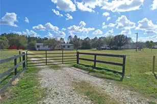 4452 Roundup Dr, Polk City, FL 33868 - Photo 3