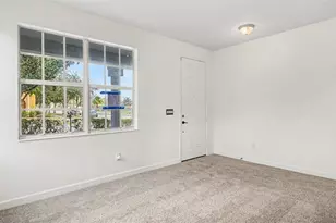 9033 Sienna Moss Ln, Riverview, FL 33578 - Photo 7