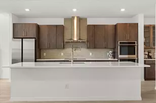 2302 Gold Dust Dr, Clermont, FL 34715 - Photo 9