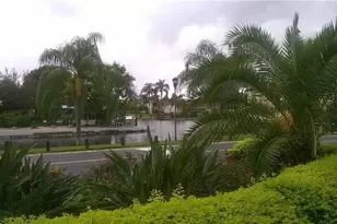 8802 Bay Pointe Dr, Tampa, FL 33615 - Photo 35
