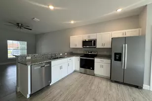 726 Bobcat Ct, Poinciana, FL 34759 - Photo 5