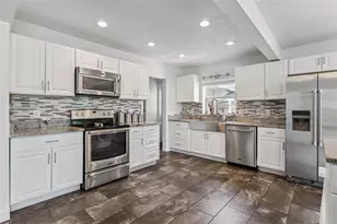 3010 Carmia Dr, Orlando, FL 32806 - Photo 13