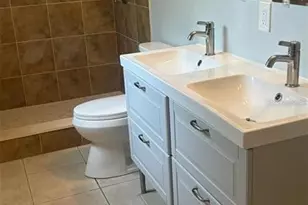 749 S Ridgewood Ave, Daytona Beach, FL 32114 - Photo 9