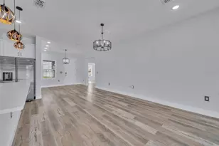 201 Begonia Ln, Poinciana, FL 34759 - Photo 9