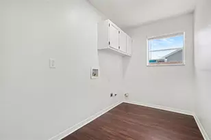 3334 Lakeview Cir, Melbourne, FL 32934 - Photo 3