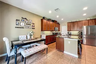 10110 Armando Cir, Orlando, FL 32825 - Photo 3