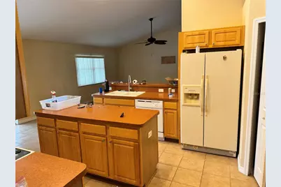 12055 Robina Road, Weeki Wachee, FL 34614 - Photo 17