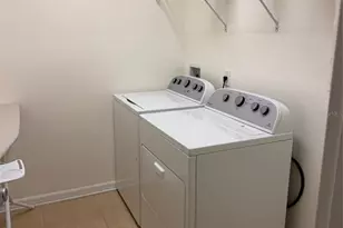 417 Glastonbury Dr, Orlando, FL 32825 - Photo 3