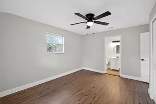 1724 E Mulberry Dr, Tampa, FL 33604 - Photo 19