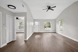 1724 E Mulberry Dr, Tampa, FL 33604 - Photo 9