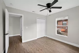 1724 E Mulberry Dr, Tampa, FL 33604 - Photo 21