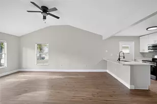 1724 E Mulberry Dr, Tampa, FL 33604 - Photo 5