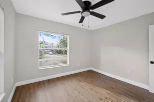 1724 E Mulberry Dr, Tampa, FL 33604 - Photo 15