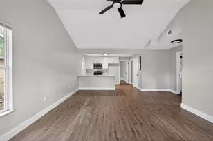 1724 E Mulberry Dr, Tampa, FL 33604 - Photo 3