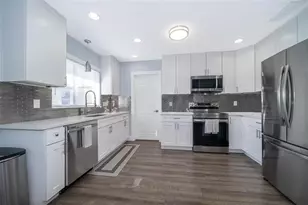 814 Malone Dr, Orlando, FL 32810 - Photo 9