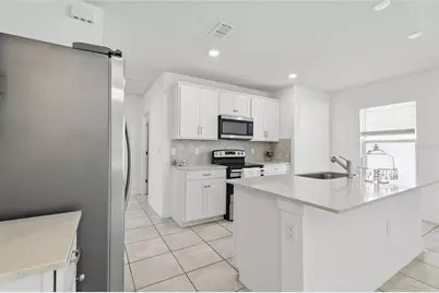 5079 Royal Point Avenue, Kissimmee, FL 34746 - Photo 19