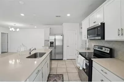5079 Royal Point Avenue, Kissimmee, FL 34746 - Photo 5