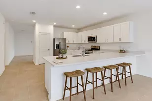 739 Hazelwood Ct, Haines City, FL 33844 - Photo 5