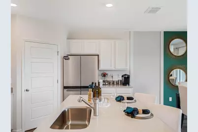 5297 Greenheart Avenue, Mount Dora, FL 32757 - Photo 9