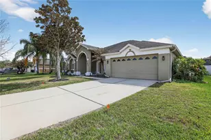 1042 Chamberlin Trail, Saint Cloud, FL 34772 - Photo 3
