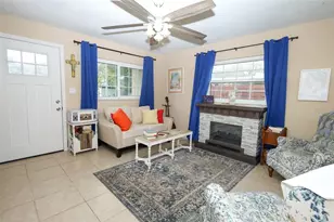 2725 Hertha Ave, Orlando, FL 32826 - Photo 3