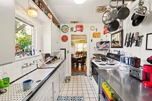 1228 15th St N, Saint Petersburg, FL 33705 - Photo 11