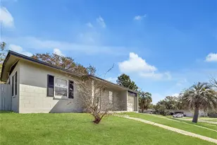 889 W Village Dr, Deltona, FL 32725 - Photo 25