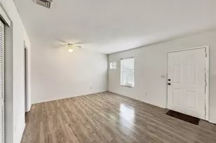 889 W Village Dr, Deltona, FL 32725 - Photo 5