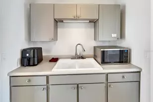 889 W Village Dr, Deltona, FL 32725 - Photo 9