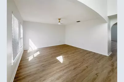 2109 Aitkin Loop, Leesburg, FL 34748 - Photo 9