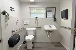 325 NE 25th Ave, Ocala, FL 34470 - Photo 9