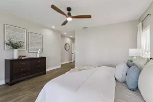 303 Waterwood Dr, Yalaha, FL 34797 - Photo 23