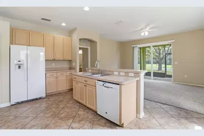 6407 Bridgecrest Drive, Lithia, FL 33547 - Photo 17