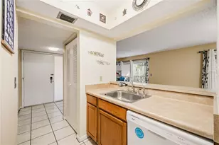 100 Sweetgum Woods Ct, Deltona, FL 32725 - Photo 13