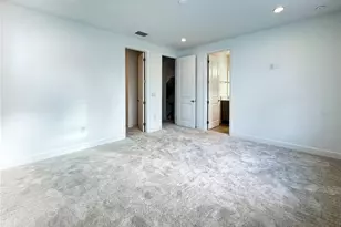 2046 Packing District Wy, Orlando, FL 32804 - Photo 37