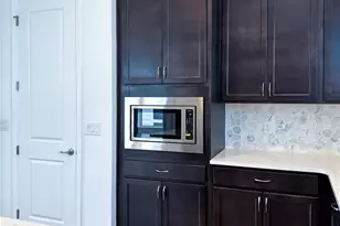 2046 Packing District Wy, Orlando, FL 32804 - Photo 19