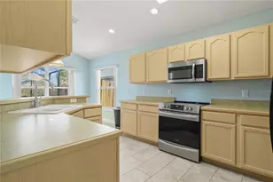 8053 Roaring Creek Ct, Kissimmee, FL 34747 - Photo 15