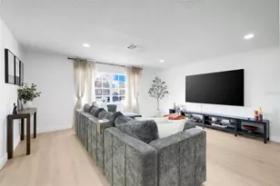 589 Del Rio St, Orlando, FL 32839 - Photo 13