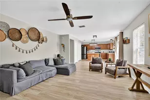 5596 Sycamore Canyon Dr, Kissimmee, FL 34758 - Photo 9