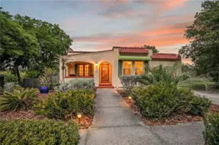 809 Poinsettia Dr, Eustis, FL 32726 - Photo 3