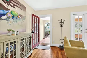 809 Poinsettia Dr, Eustis, FL 32726 - Photo 5