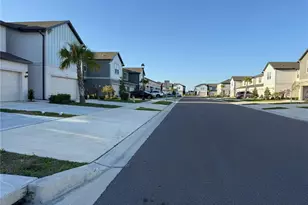 7649 Intrepid Rd, Wesley Chapel, FL 33545 - Photo 5