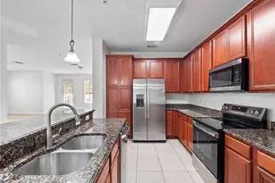 3362 Robert Trent Jones Dr, Orlando, FL 32835 - Photo 9